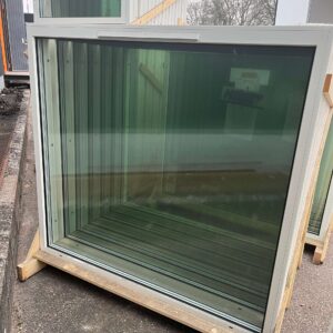 Fast fönster 15x14 ID 78384