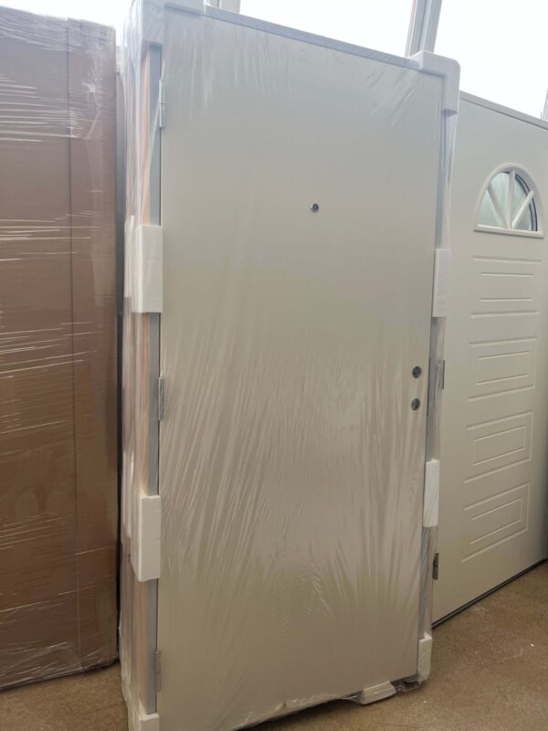 OUTLET Lägenhetsdörr ID 78823