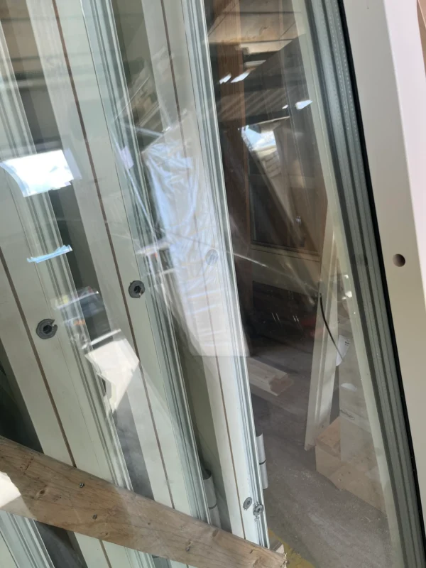 OUTLET WK Byggtorg Fast fönster 11x20 Spricka
