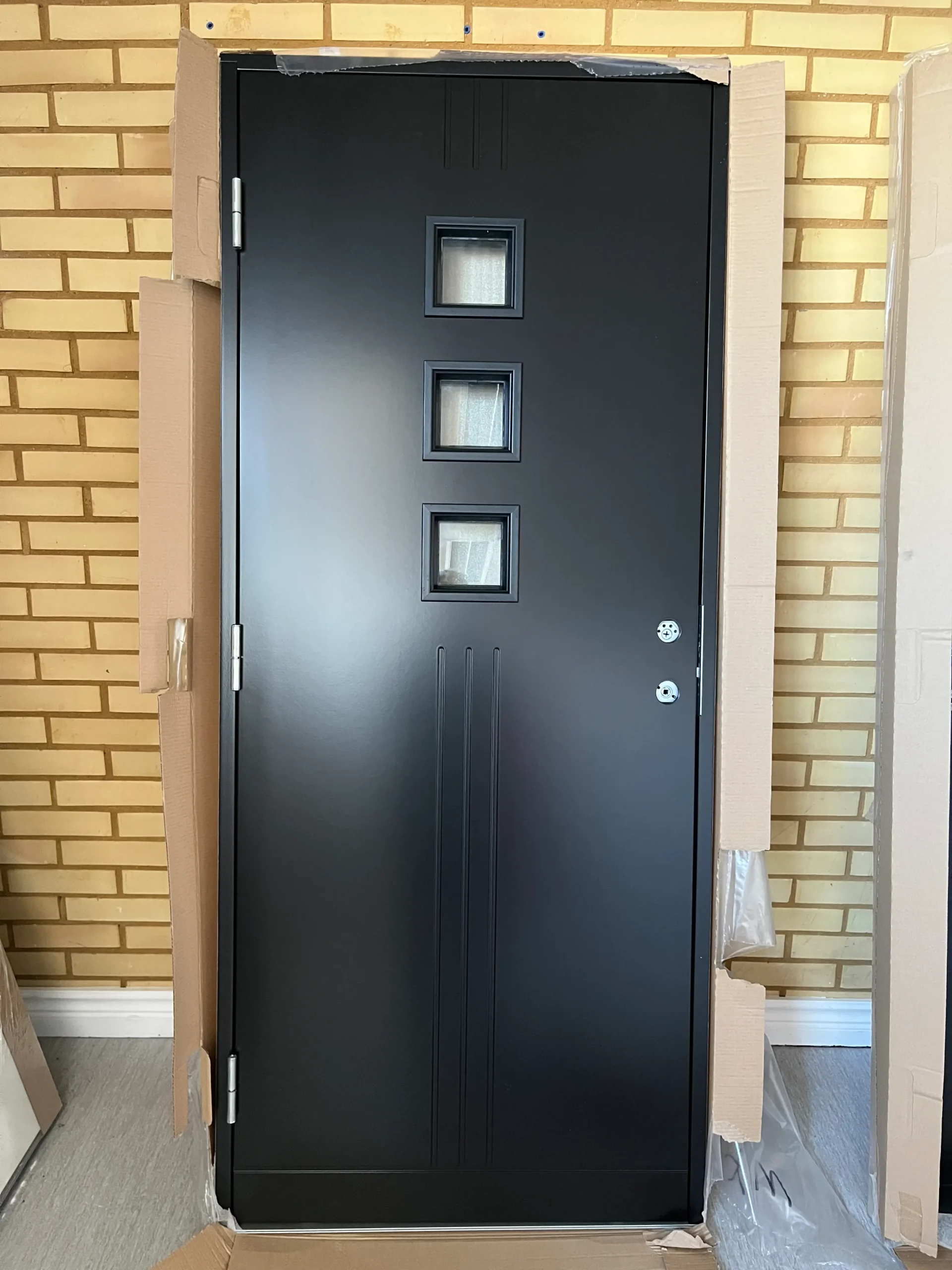 OUTLET Ytterdörr Svart ID 84909