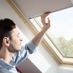 Velux Mörkläggningsgardin till takfönster med griplist